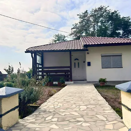 Dom wakacyjny Hilltop Family House Panoramic Views Dobrnja (Tuzla)