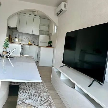 Hilltop Family House Panoramic Views *