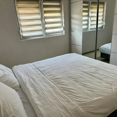 Hilltop Family House Panoramic Views *