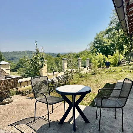 Hilltop Family House Panoramic Views Dom wakacyjny *